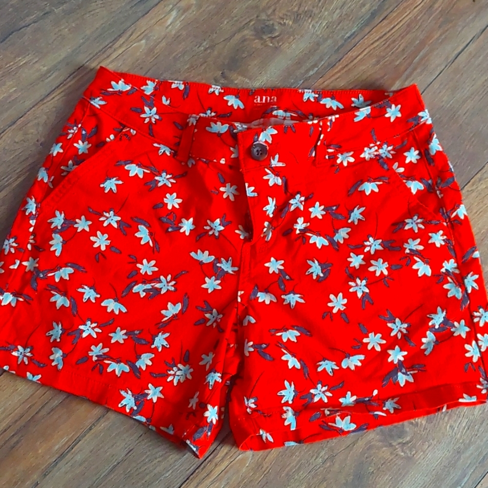 Winebs shorts size 4
